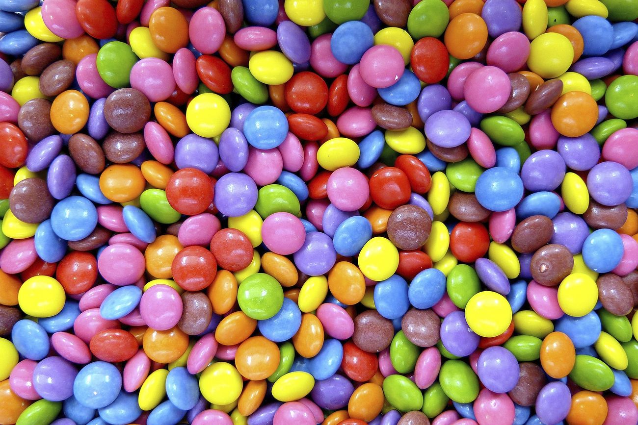Free colorful candy background image